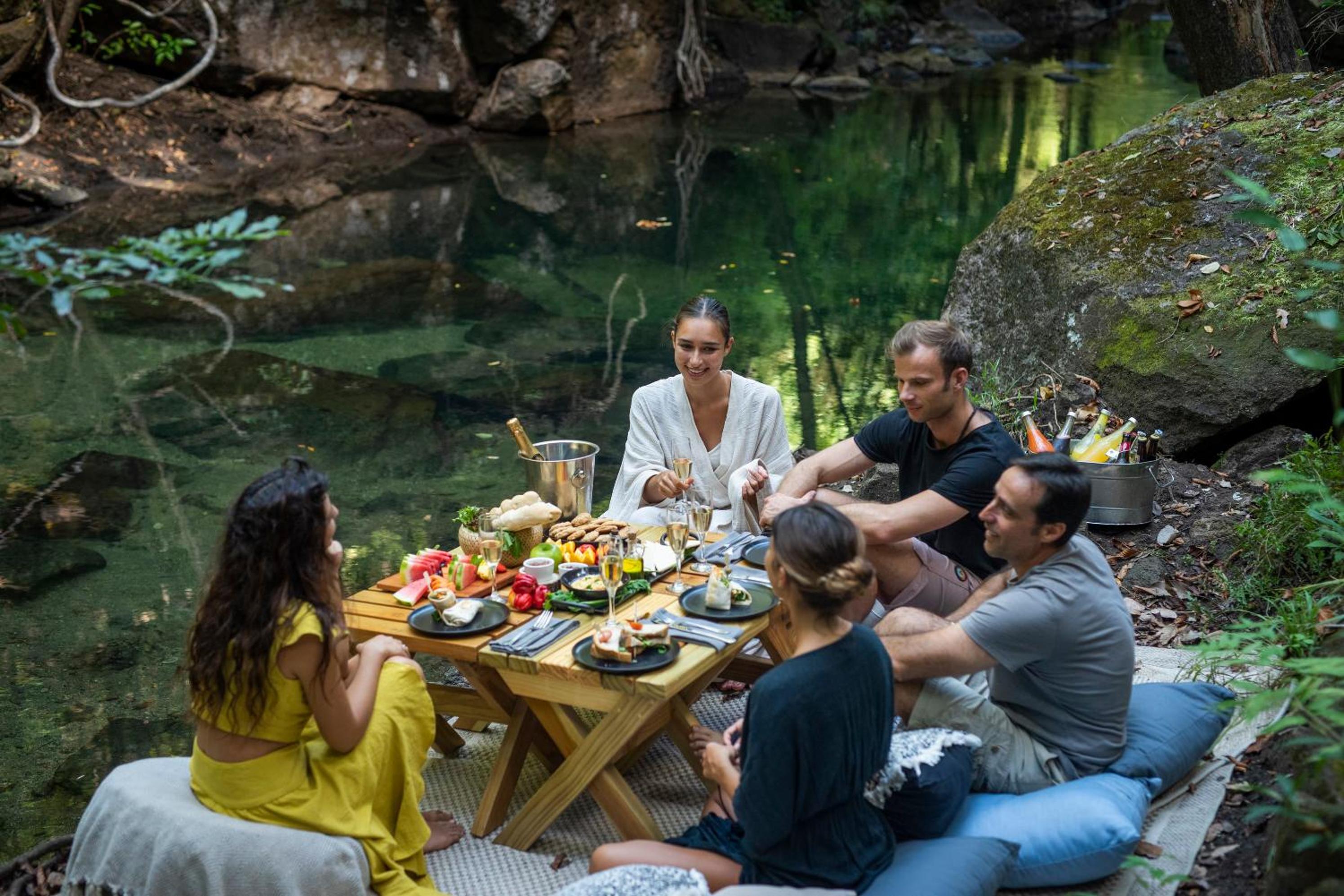 Rio Perdido Hotel & Thermal River