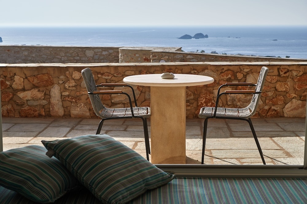 Mythic Paros