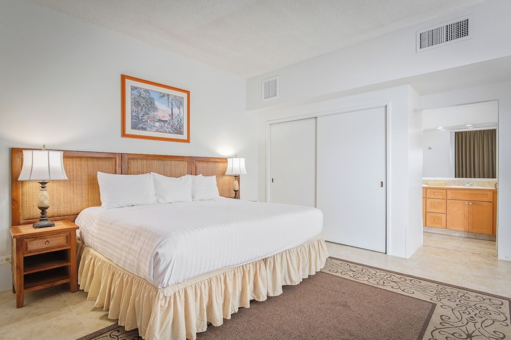 Royal Sea Cliff Kona by OUTRIGGER