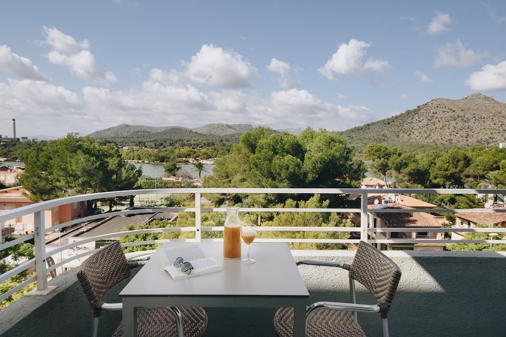 Hotel Ivory Playa Sports & Spa