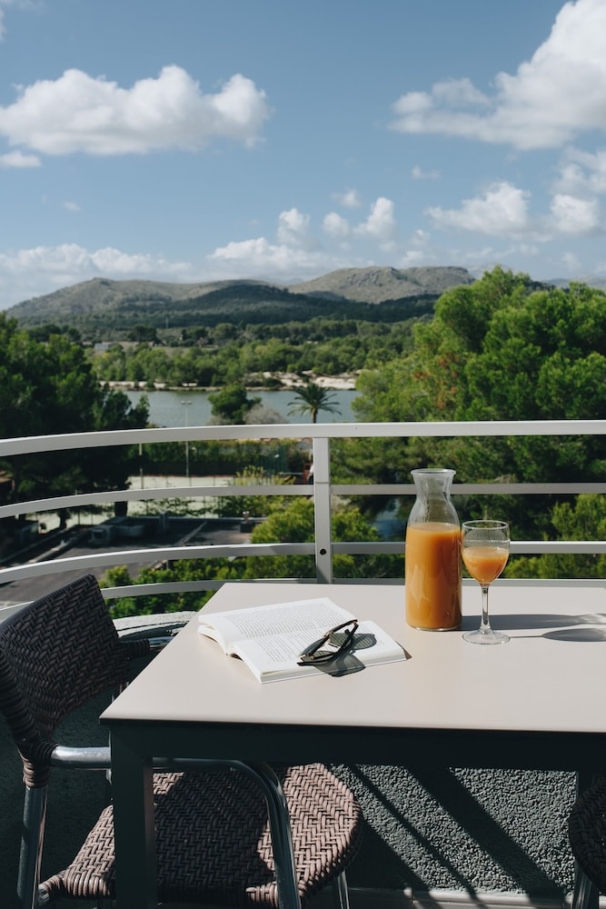 Hotel Ivory Playa Sports & Spa